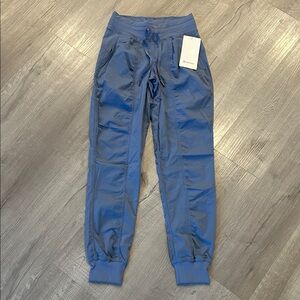 LULULEMON | Dance Studio Mid-Rise Jogger